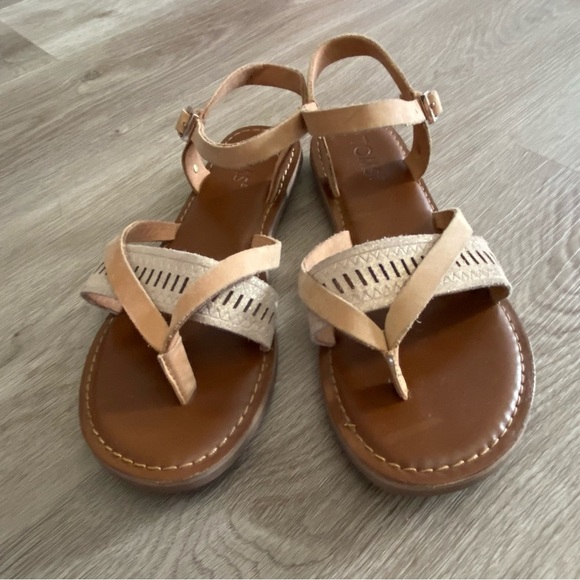 TOMS Lexie Sandstorm Leather Metallic sandals - Picture 3 of 13
